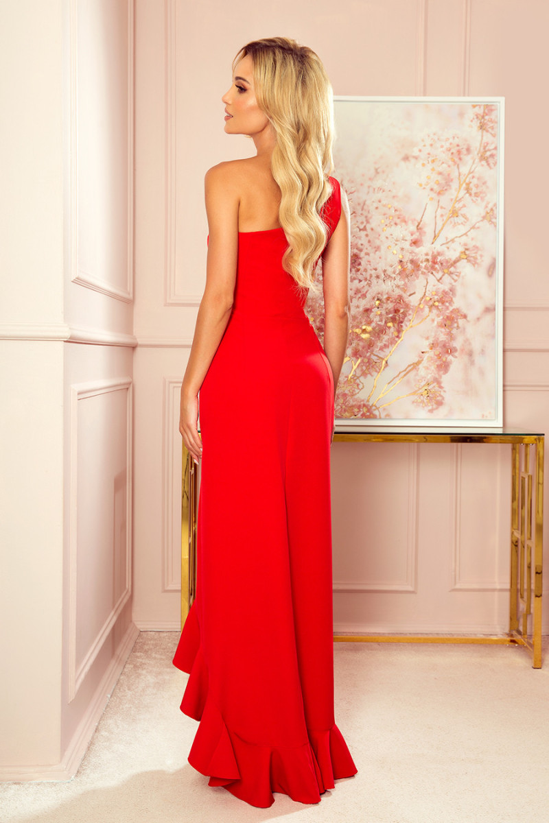 Dlhé červené šaty s volánikmi