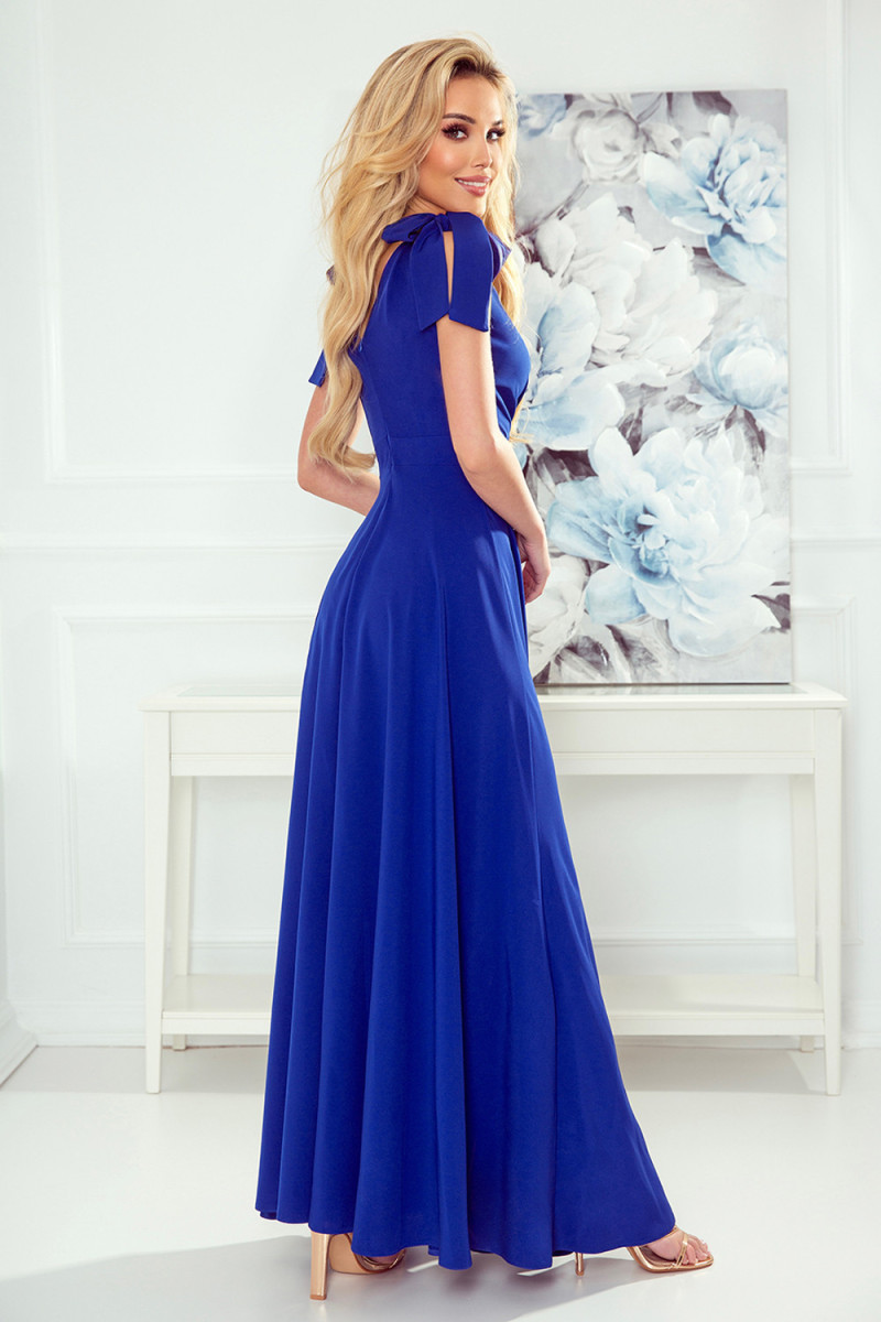 Modré dlhé elegantné šaty na viazanie