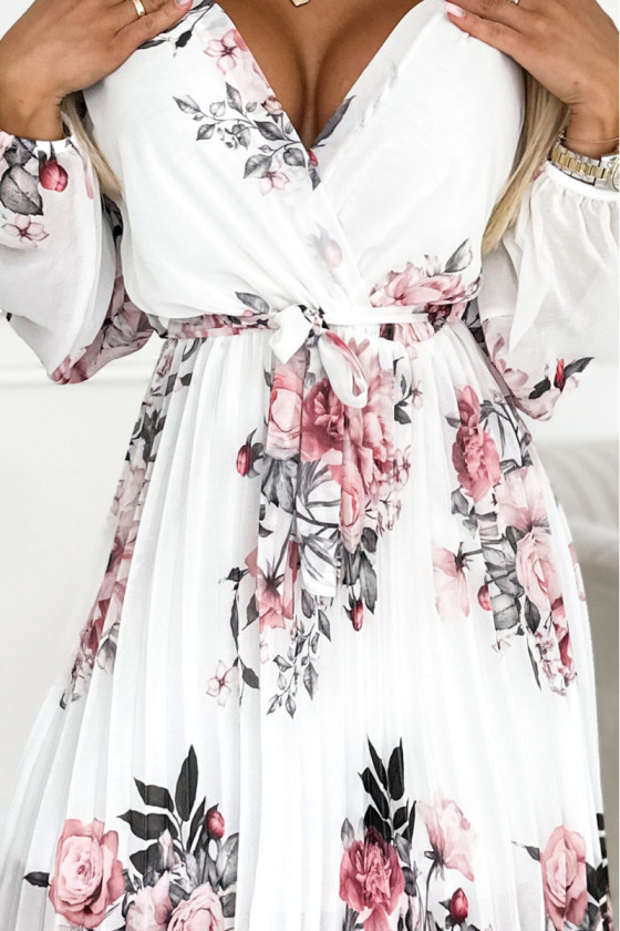 Krátke šaty s ružovým kvetinovým vzorom a plisovanou sukňou