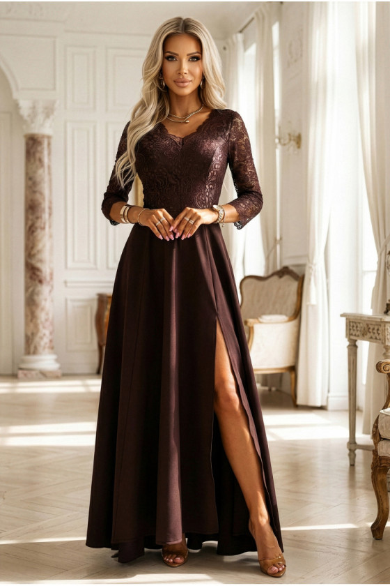 Čokoládové dlhé spoločenské šaty s čipkou a rozparkom