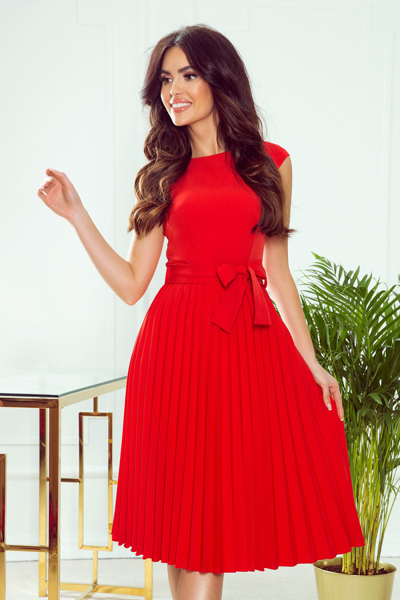 Červené midi šaty s plisovanou sukňou